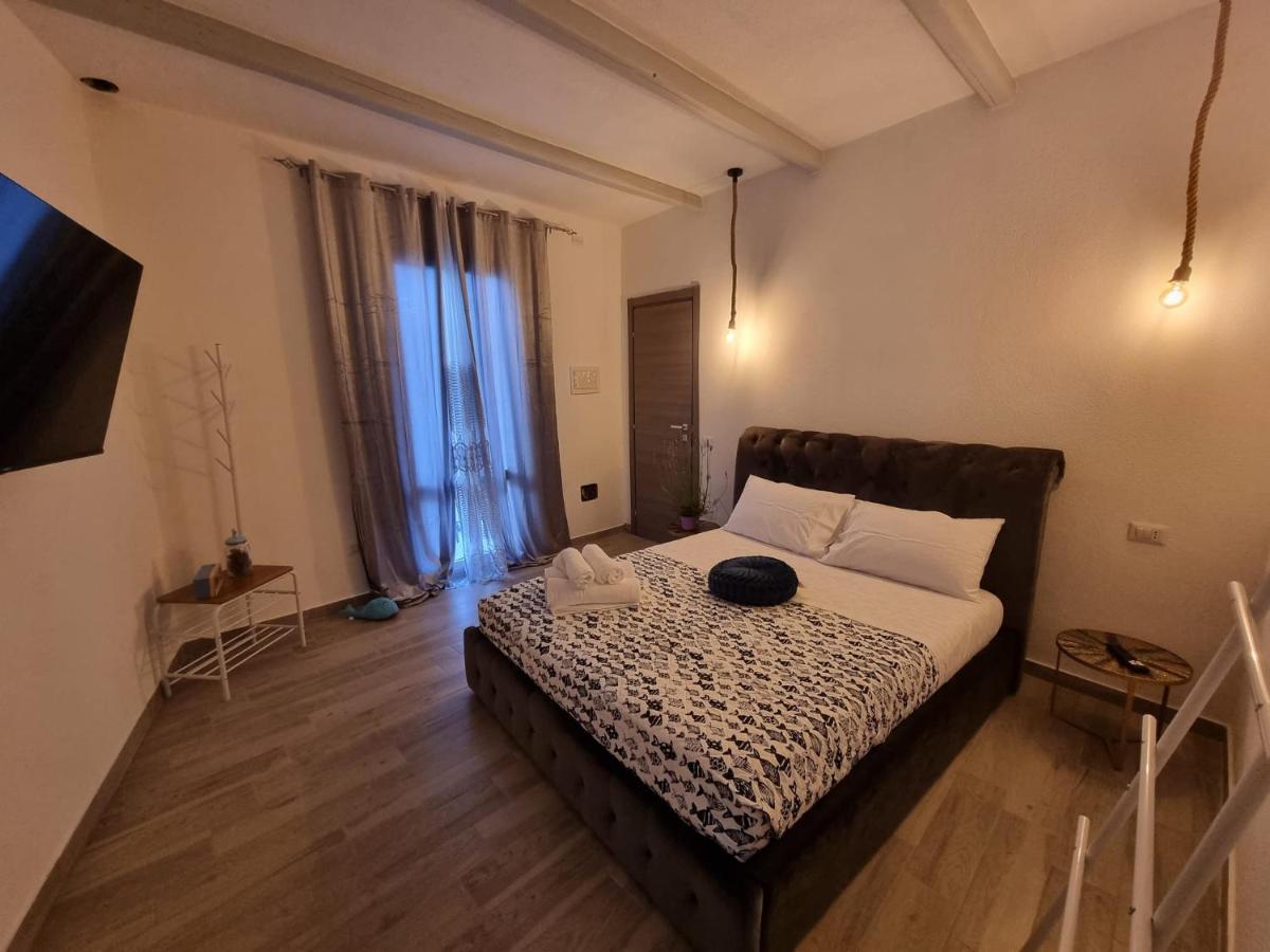 Suite Cornelia Santa Teresa Gallura Buitenkant foto