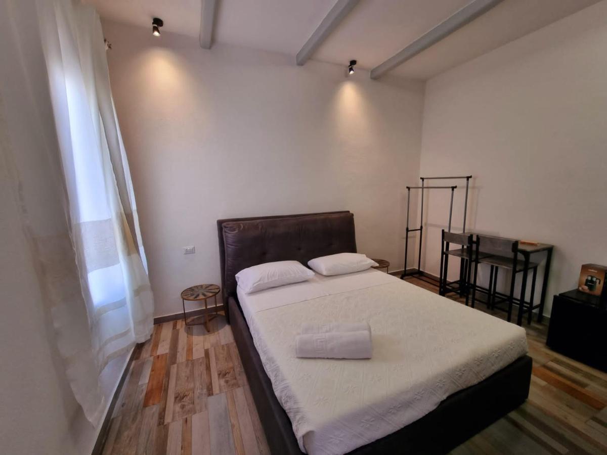 Suite Cornelia Santa Teresa Gallura Buitenkant foto