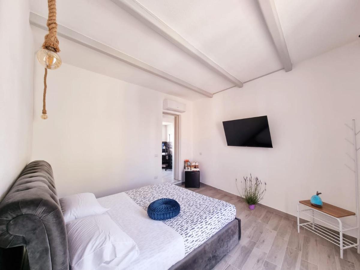 Suite Cornelia Santa Teresa Gallura Buitenkant foto