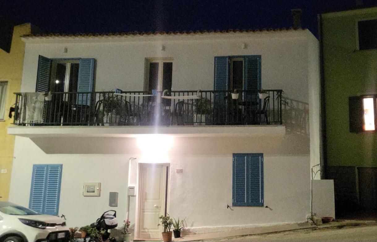 Suite Cornelia Santa Teresa Gallura Buitenkant foto